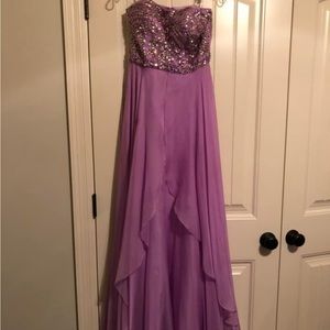Sherri hill size 10